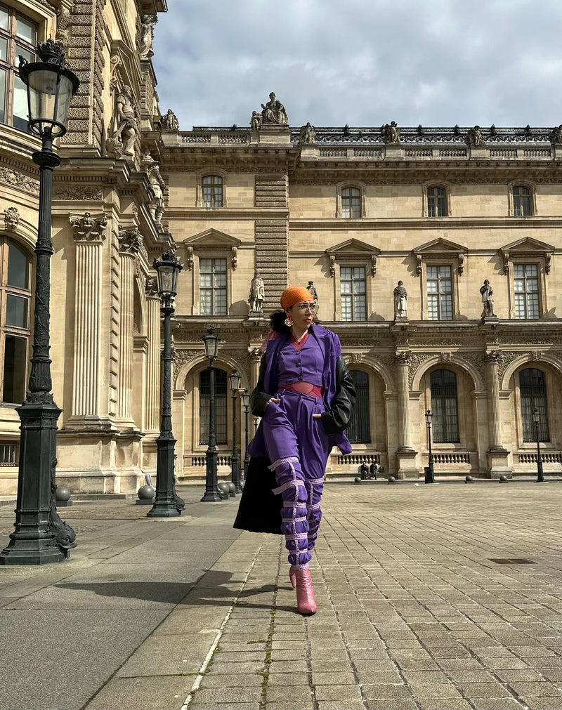 CASSIE — LOOK 02