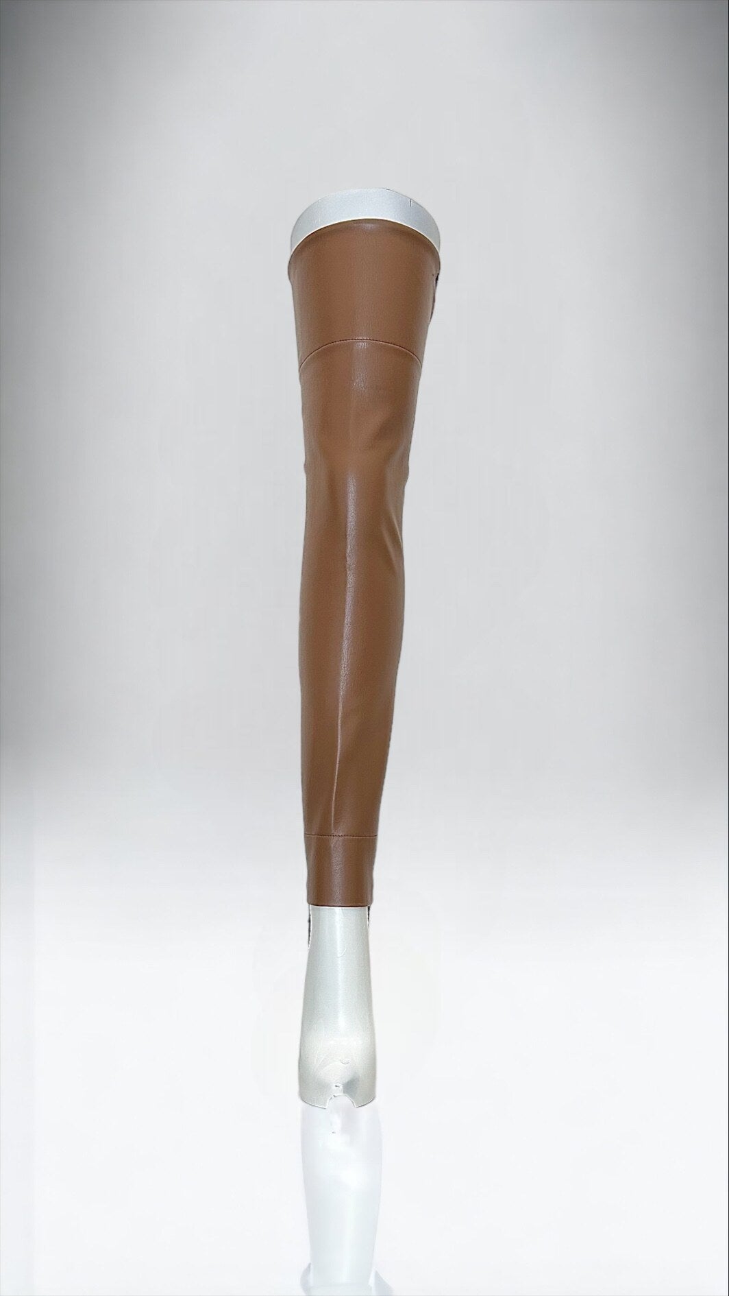 PIMP UP™ BASIC cuir porté déployé en version cuissarde